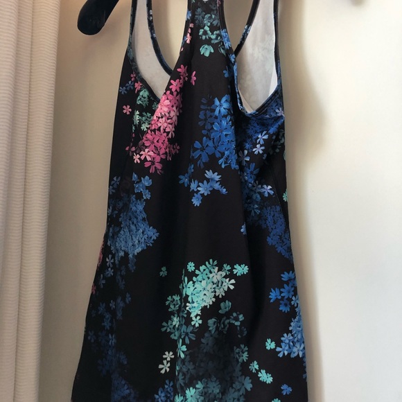 Lulu tank top - Picture 2 of 2